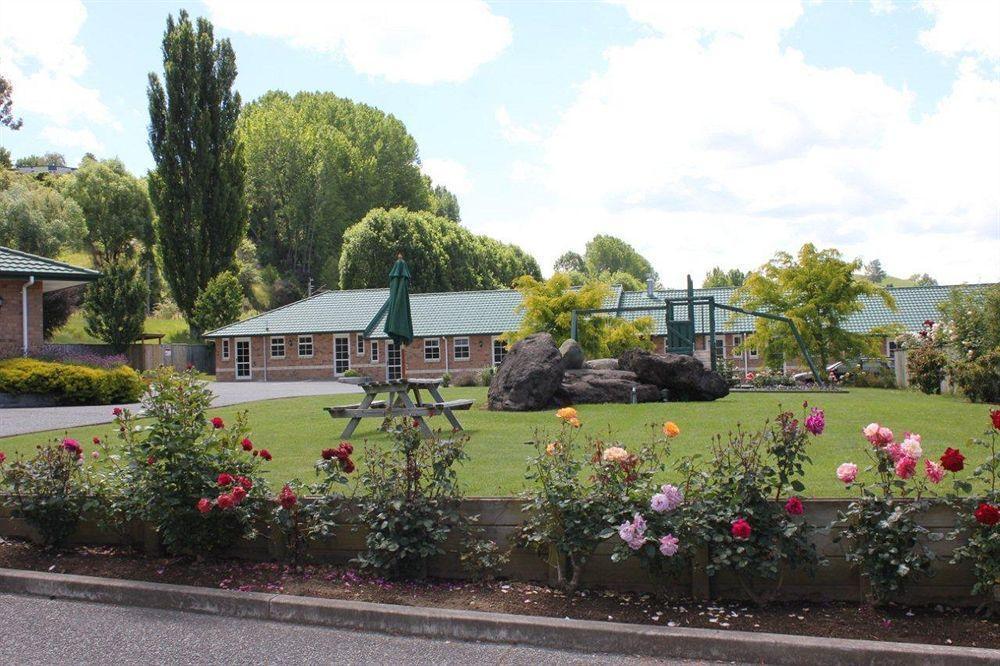 Aspen Court Motel Taihape Extérieur photo