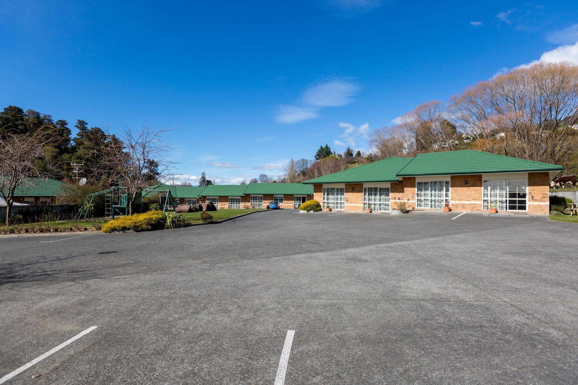Aspen Court Motel Taihape Extérieur photo